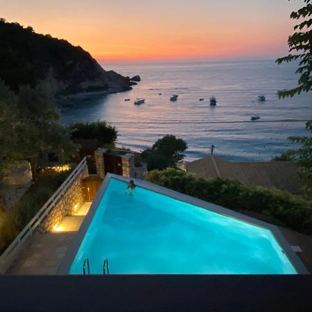Caltabania Suites Ayios Nikitas Bagian luar foto