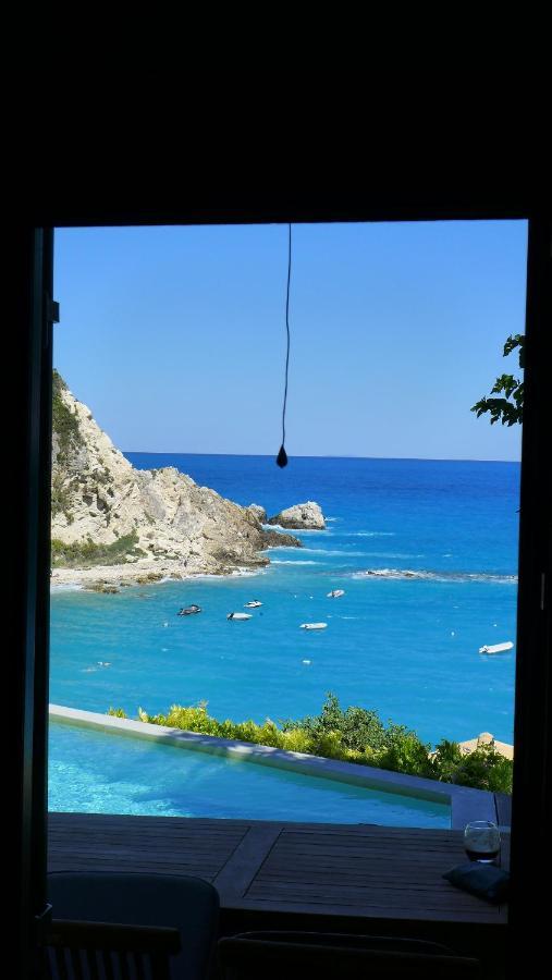 Caltabania Suites Ayios Nikitas Bagian luar foto