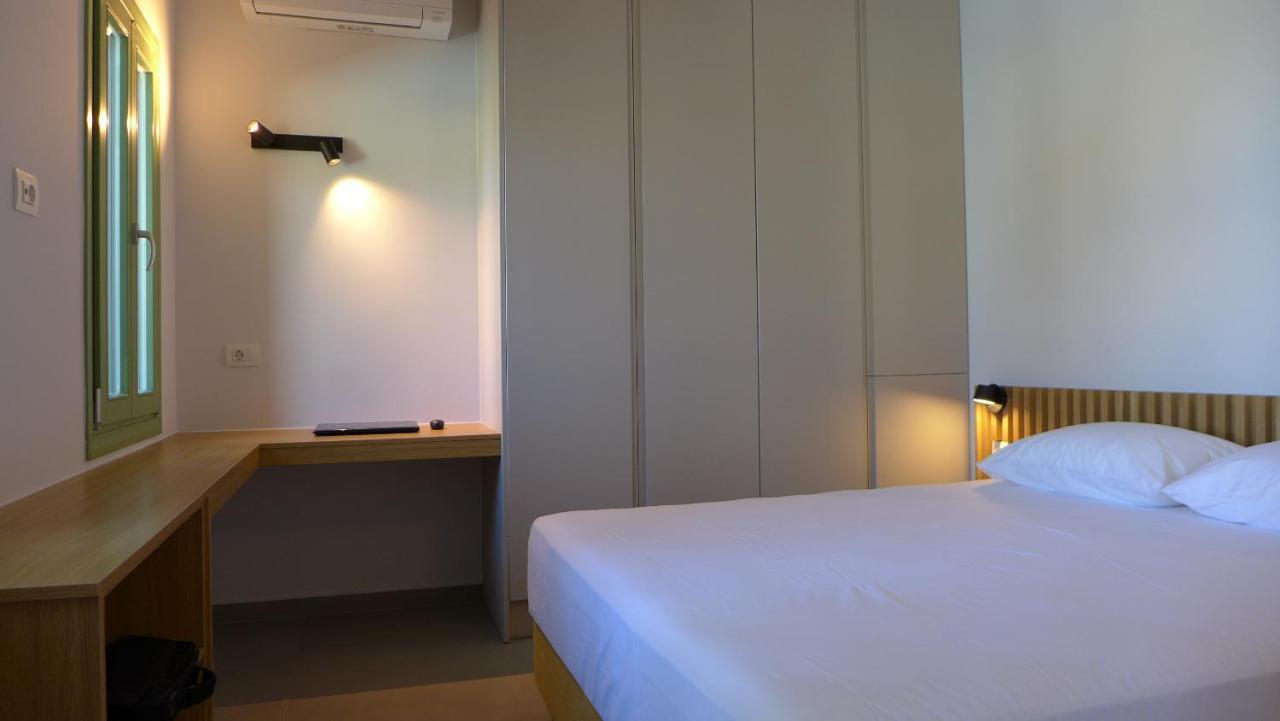 Caltabania Suites Ayios Nikitas Bagian luar foto